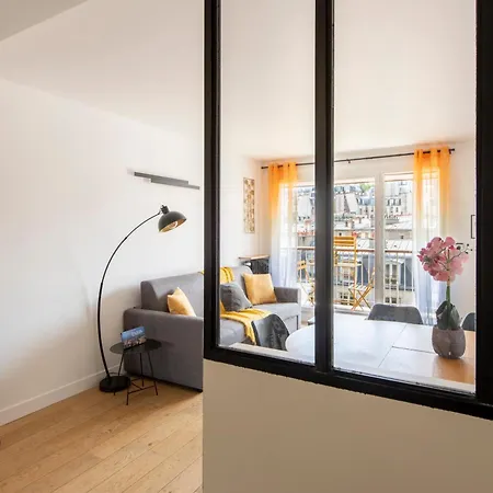 Apartment Spacious Montmartre - Sacre-coeur View & Balcony
